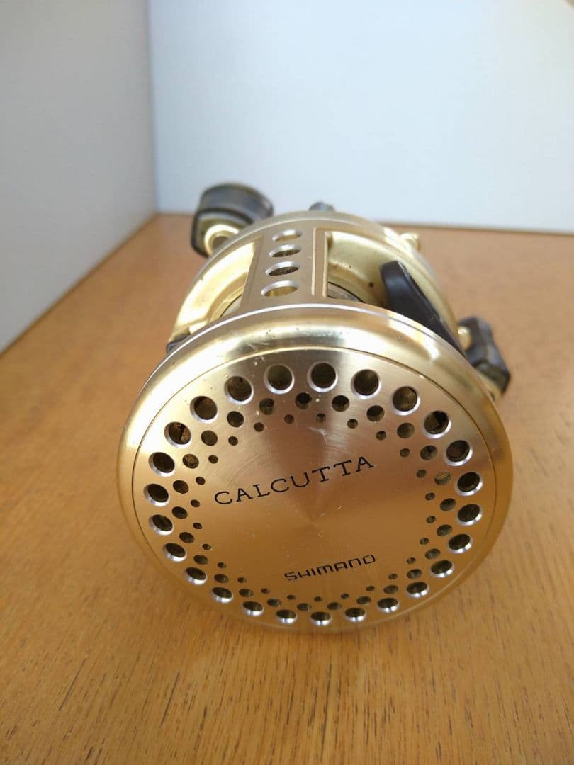 SHIMANO CALCUTTA 201XT ベイトリール・左ハンドル