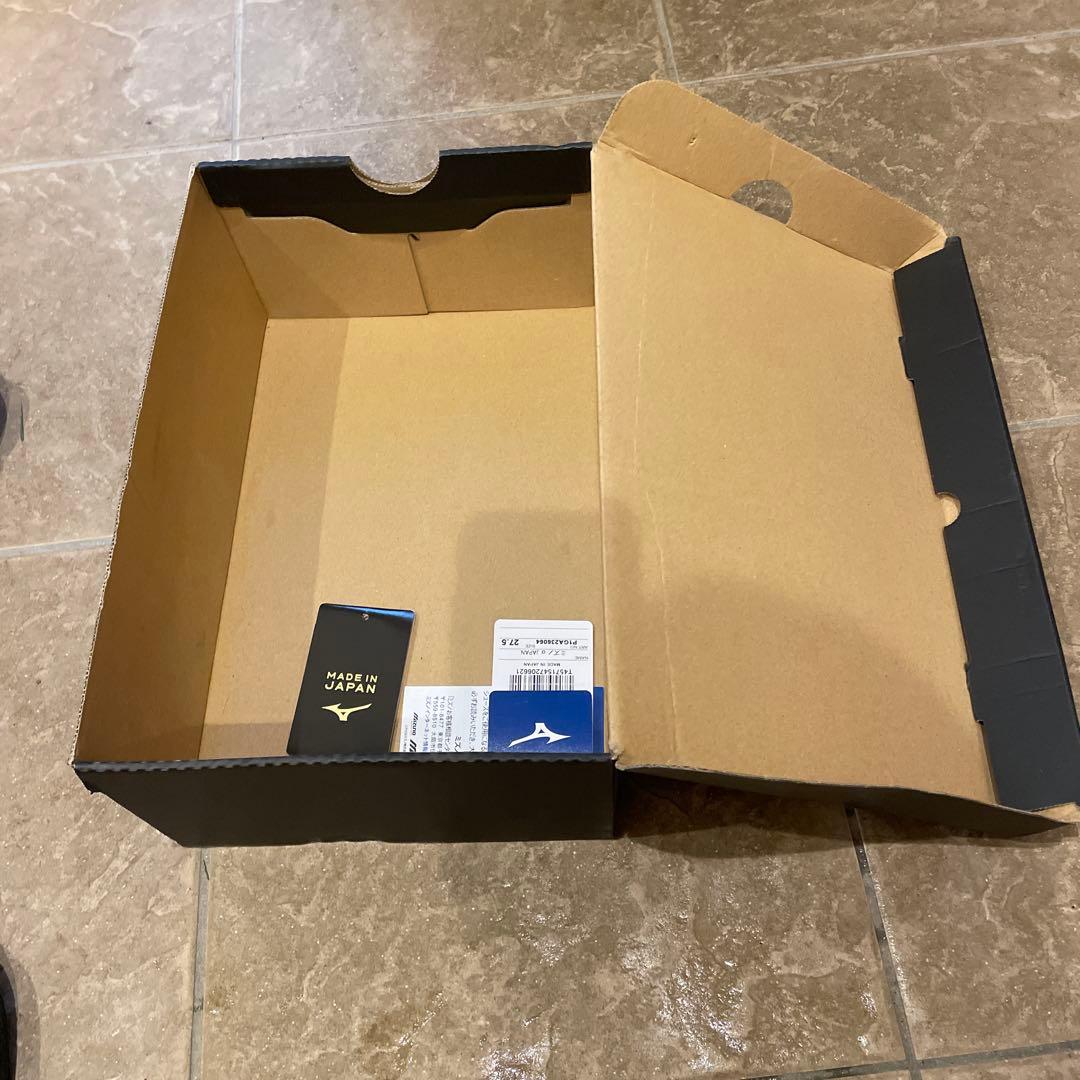 Mizuno Alpha サッカースパイクJapan 10000¥ スタート