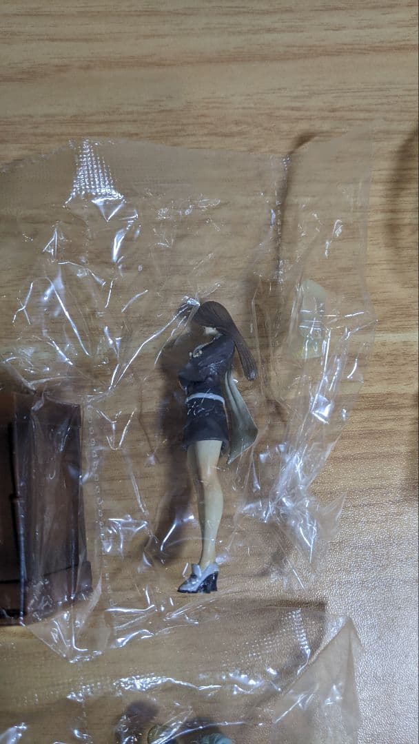 逆転裁判 法廷フィギュアコレクション 狩魔冥 綾里千尋 綾里真宵 ゴトー