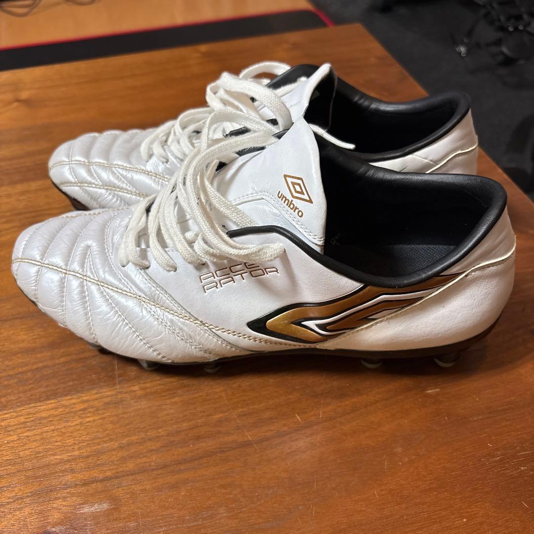 umbro アクセレイタープロ　サッカーシューズ