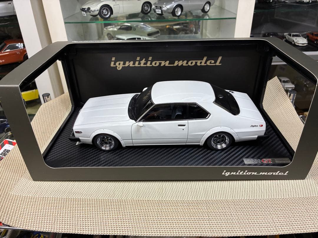 イグニッションモデル 1/18 日産 スカイライン GT-ES