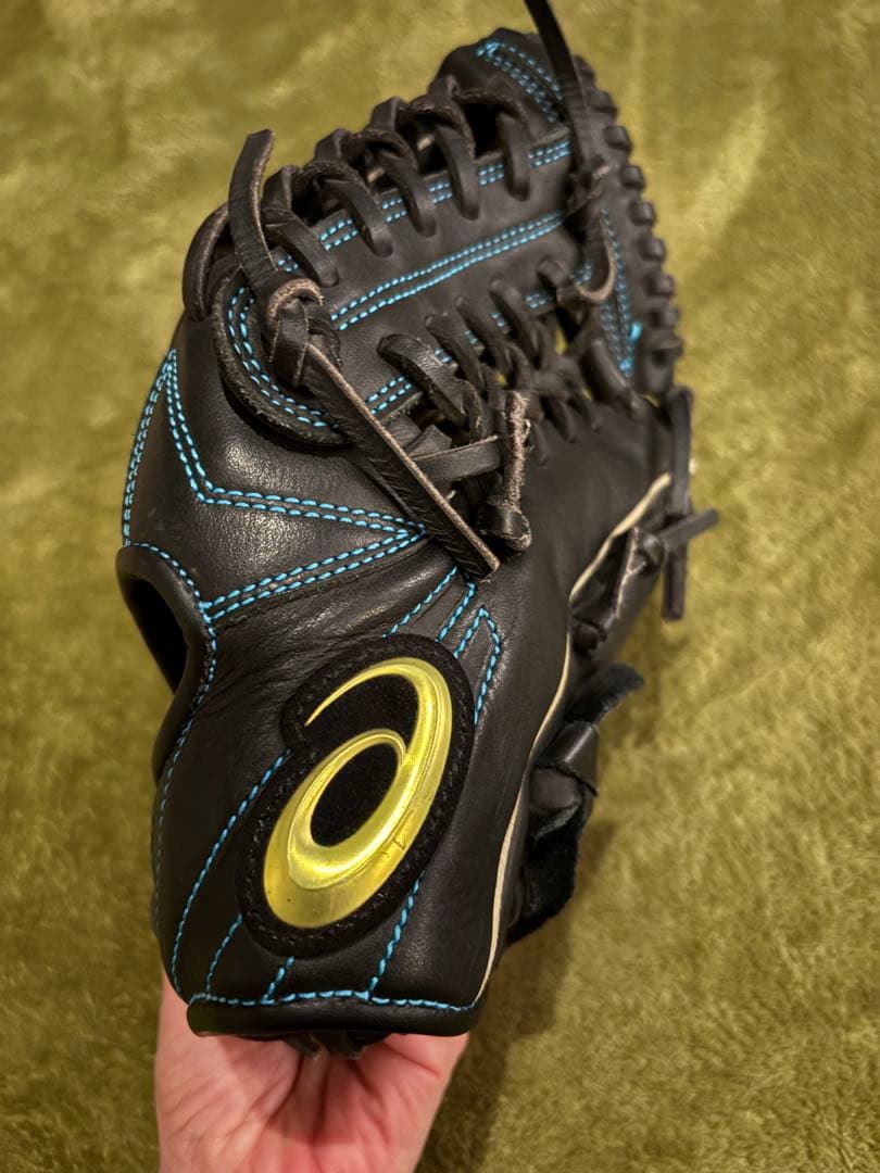 お値下げしました！アシックス　軟式グローブ ジュニア　黒 柔らかいレザー