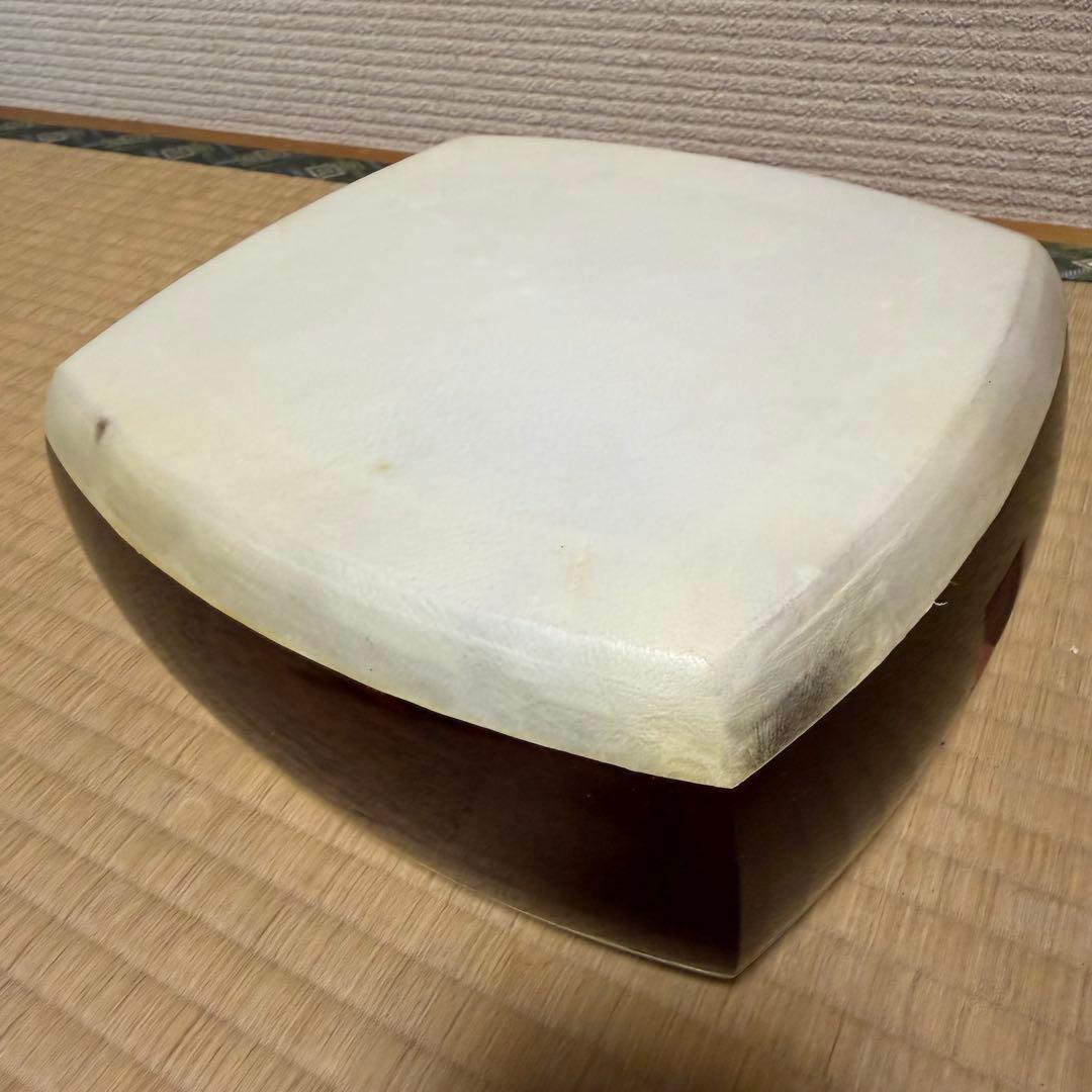 美品　津軽三味線　紅木 東さわり付 棹2.9mm 犬皮 三分割 竜胆金具　ケース