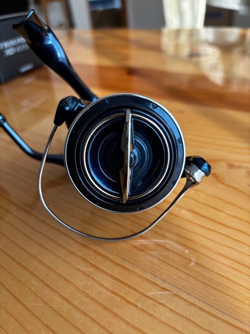 SHIMANO TWIN POWER XD 4000XG スピニングリール