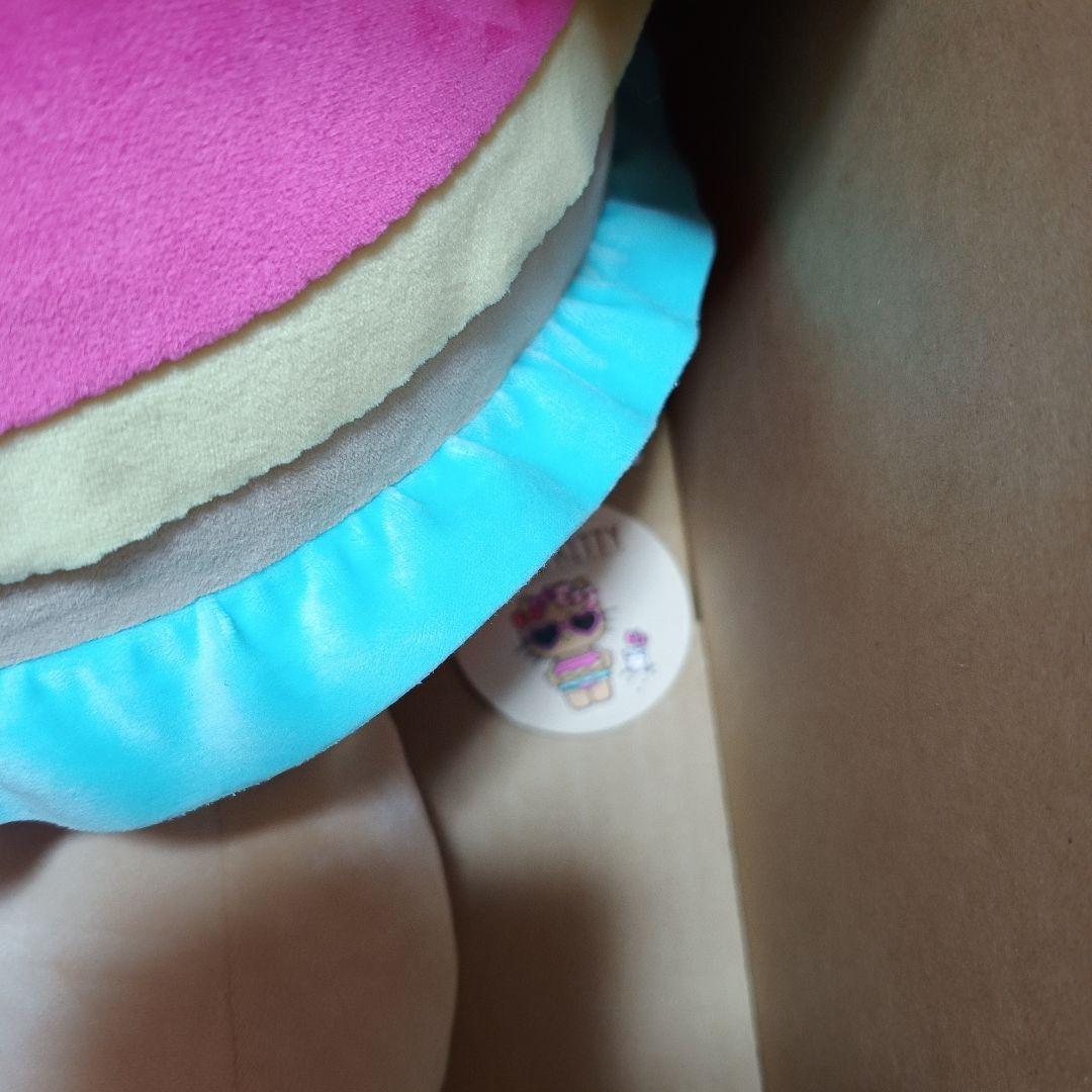 日焼けキティちゃんBIGぬいぐるみ　キティ　アベイル