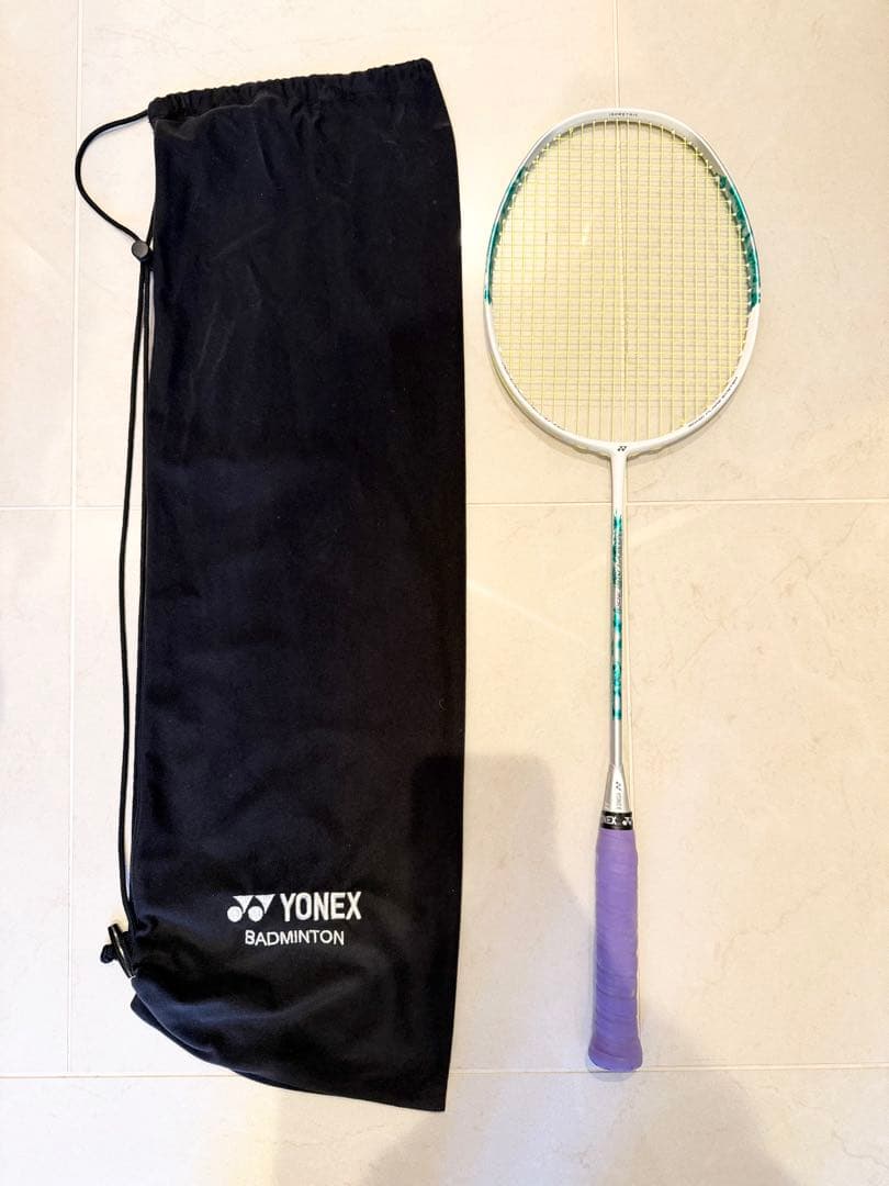 【超美品】YONEX ナノフレア300 ホワイト/グリーン