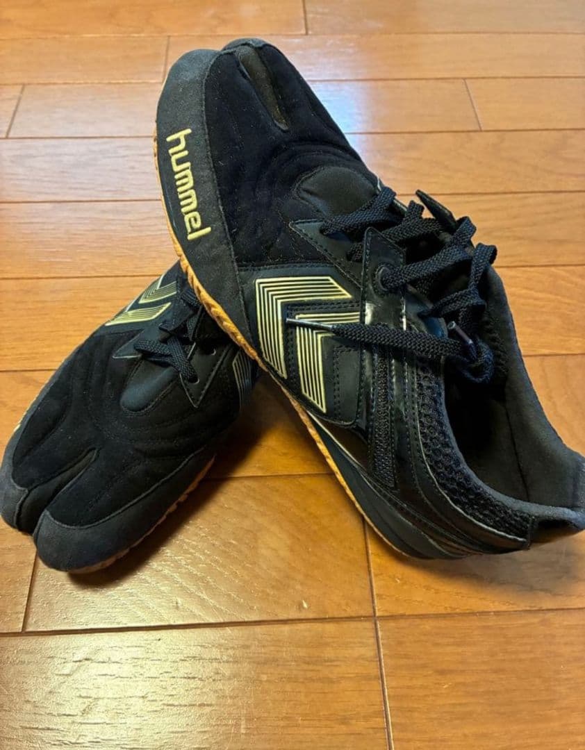 限定タイムセール！ブランカーレ　hummel フットサルシューズ 黒　26.0