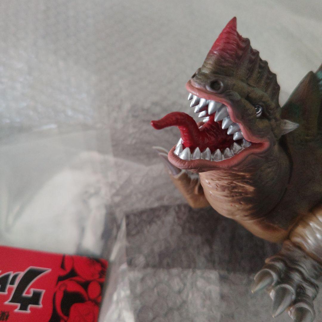 楳図かずお　ウルトラマン　ガヴァドン　ソフビ　2種