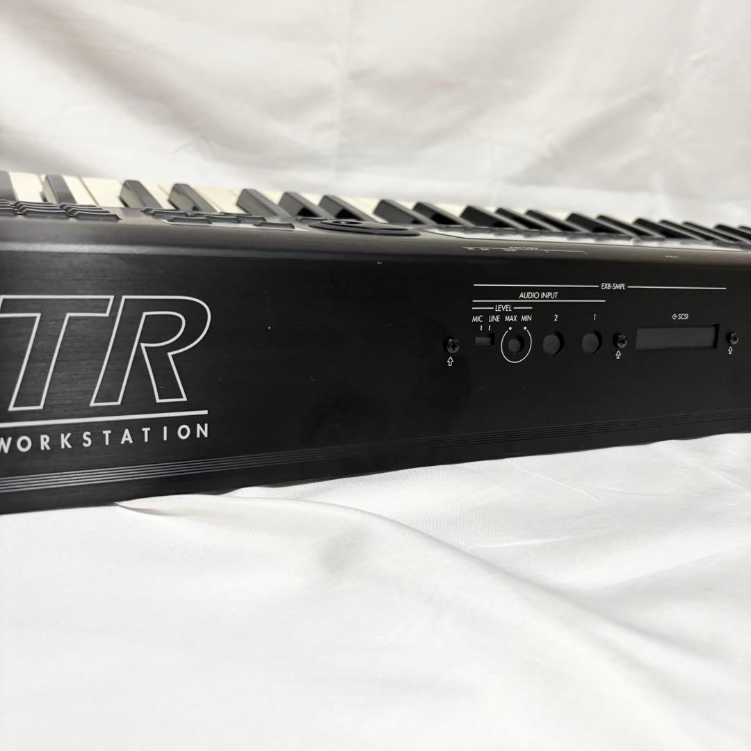 名機 KORG コルグ TR61 シンセサイザー 61鍵 付属品多数 動作確認済
