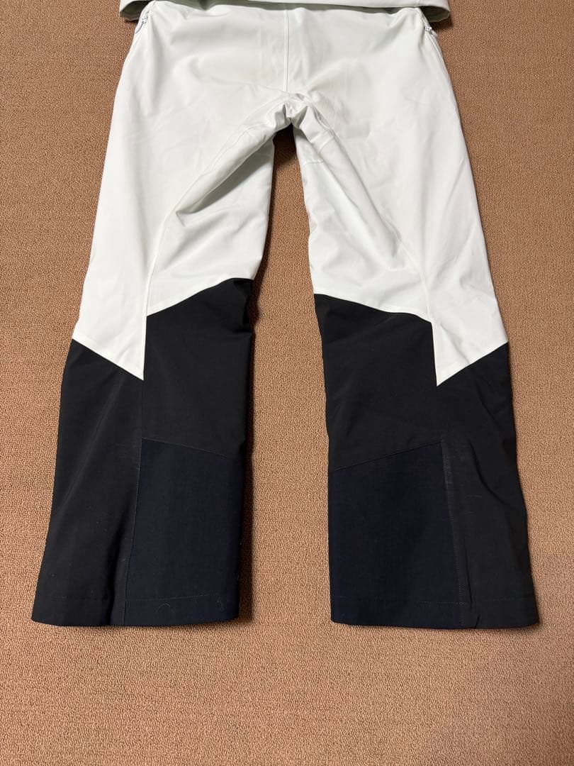 DESCENTE デサント S.I.O スキー ウェア M 2025モデル 美品