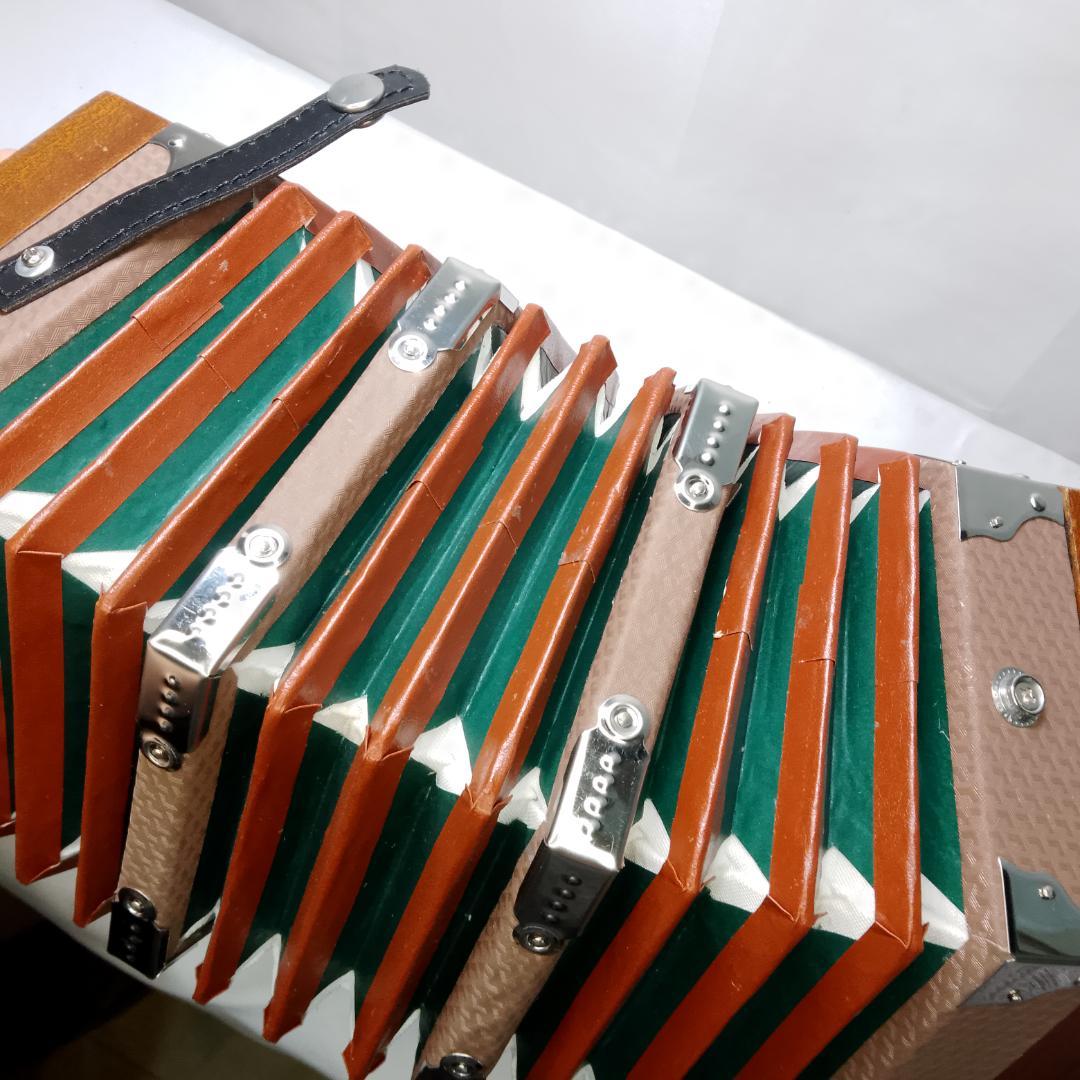 定価6.5万 HOHNER コンサーティーナ 動作良好 ケース付 蛇腹楽器