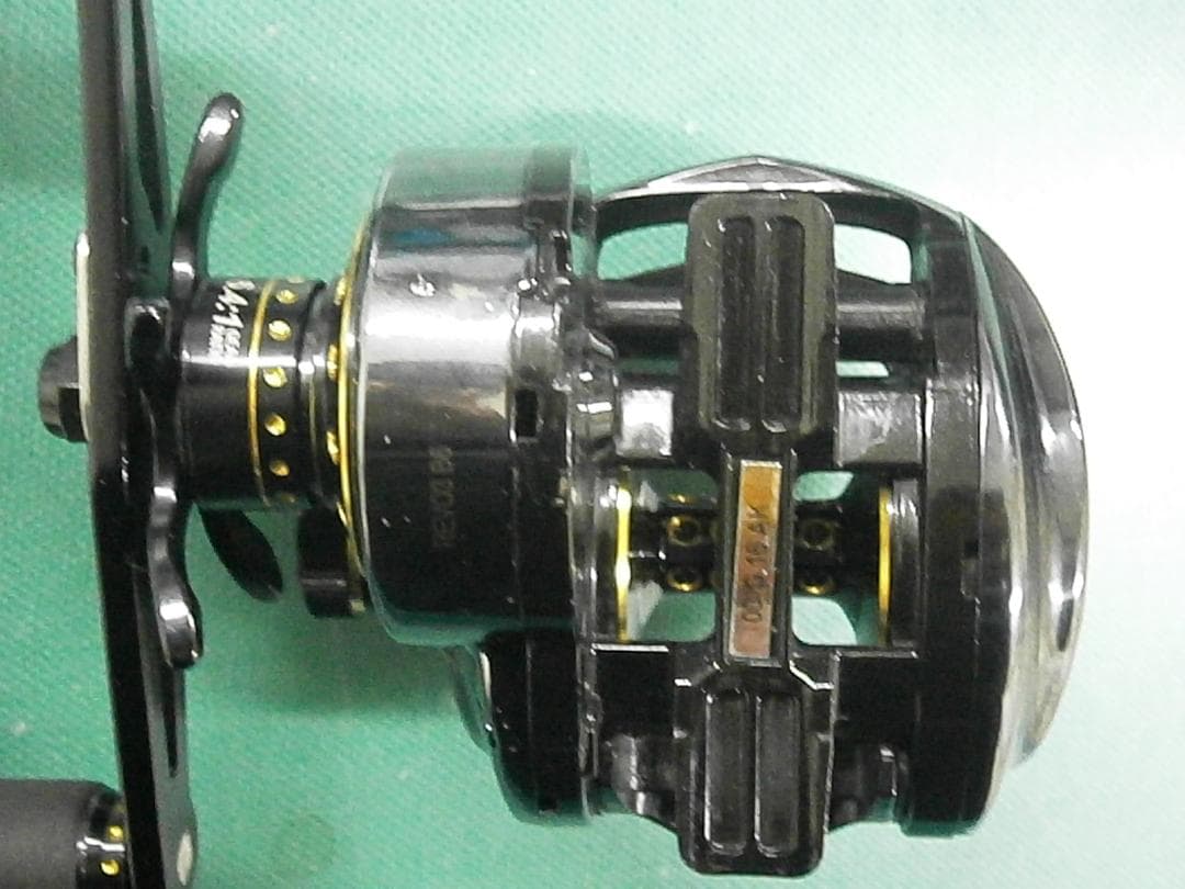 レボ　ブラック6　 Revo BLACK6　美品　値下げ再出品