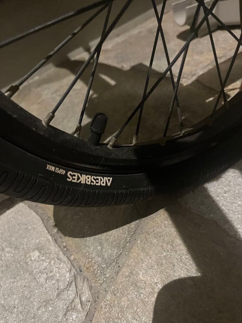 aresbikes 自転車キッズヘルメット付き