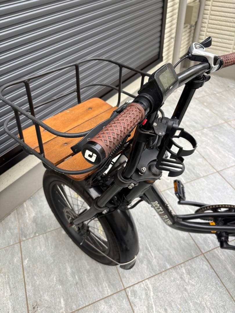 ロカフレーム　電動アシスト　自転車　カスタム済