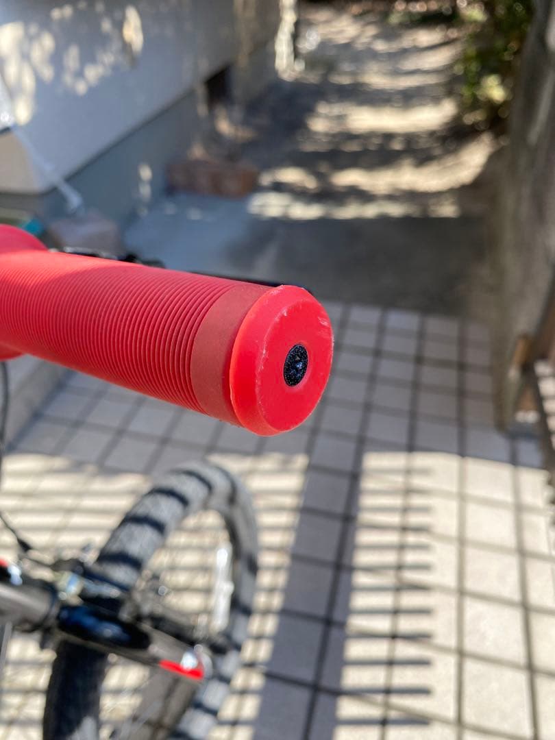 自転車本体 SHREDDER 16 HARO