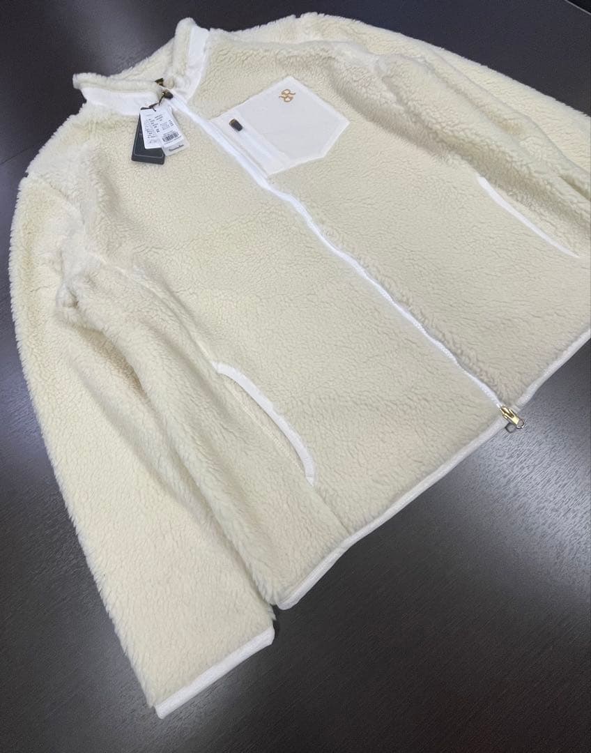 レザレクション　新品　XXLサイズ　シロ　ボアブルゾン