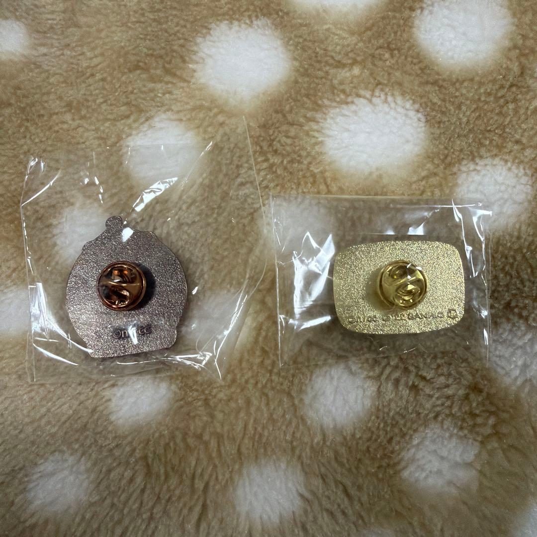 【新品】ピンズコレクション2個セット草むしり検定1級ポムポム・ちいかわゆうえんち