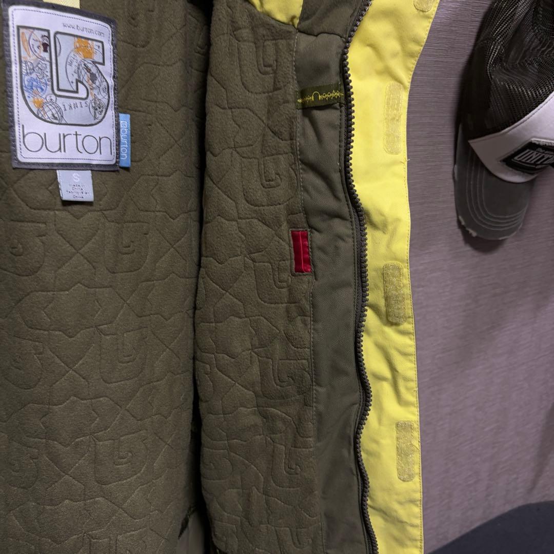 Burton 防水フード付きウェア イエロー/オリーブ スノボウェア スノボ