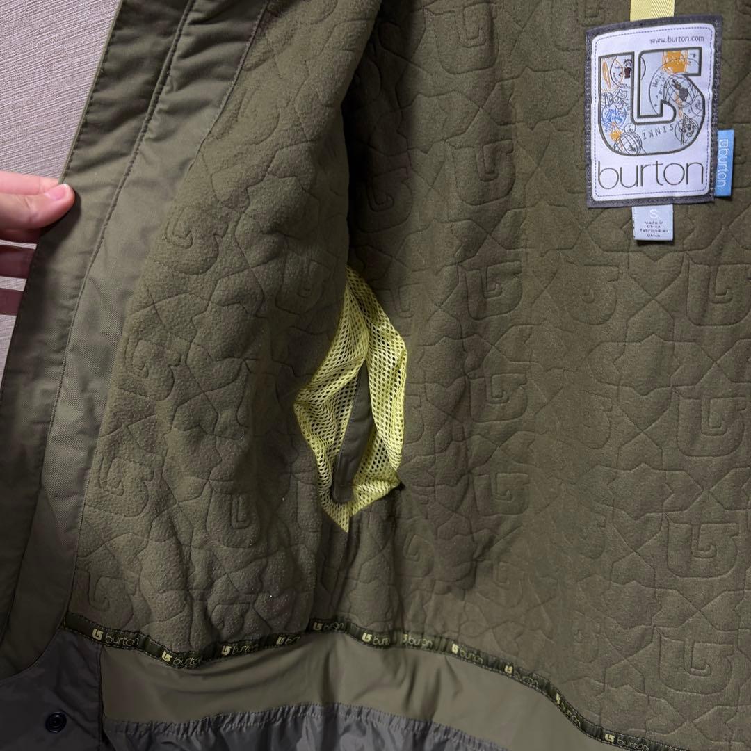 Burton 防水フード付きウェア イエロー/オリーブ スノボウェア スノボ