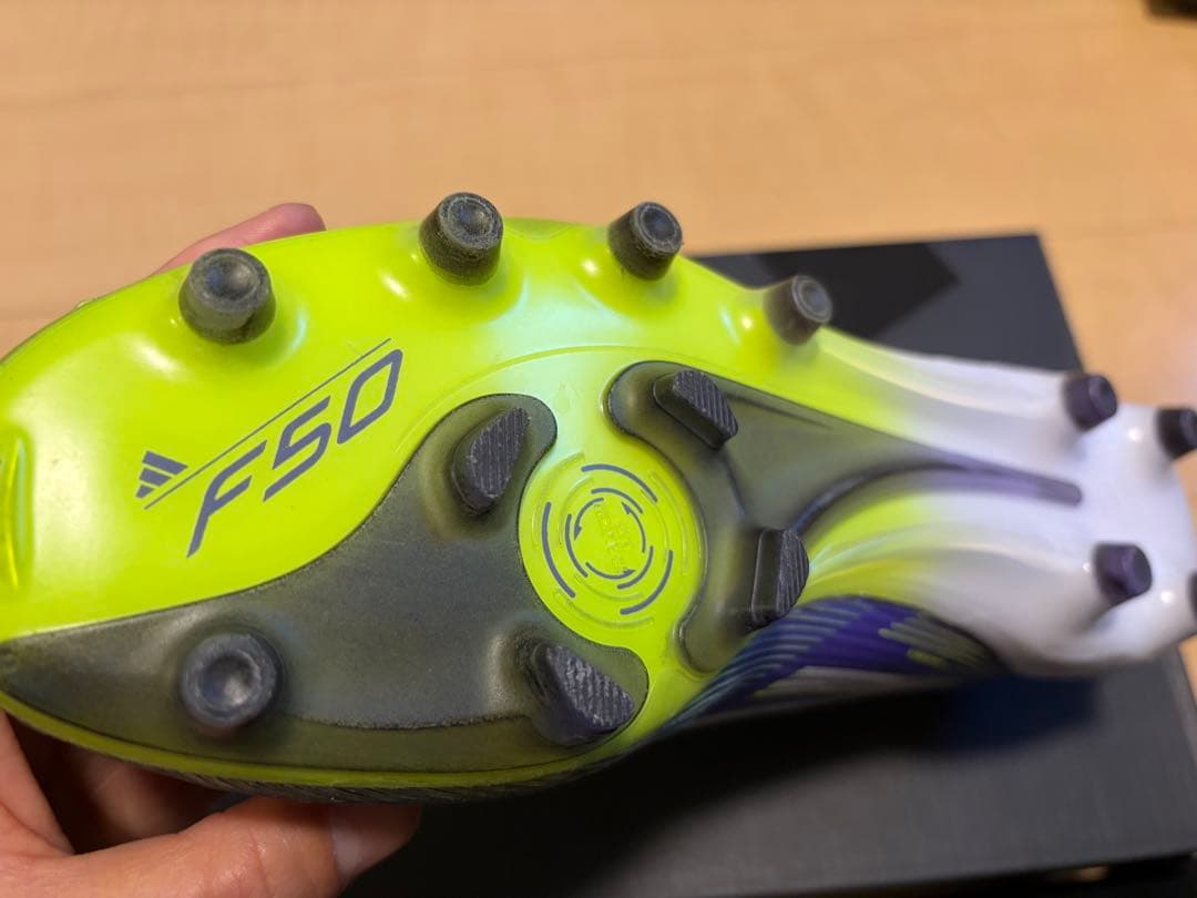F50 エリートAG 25.5cm