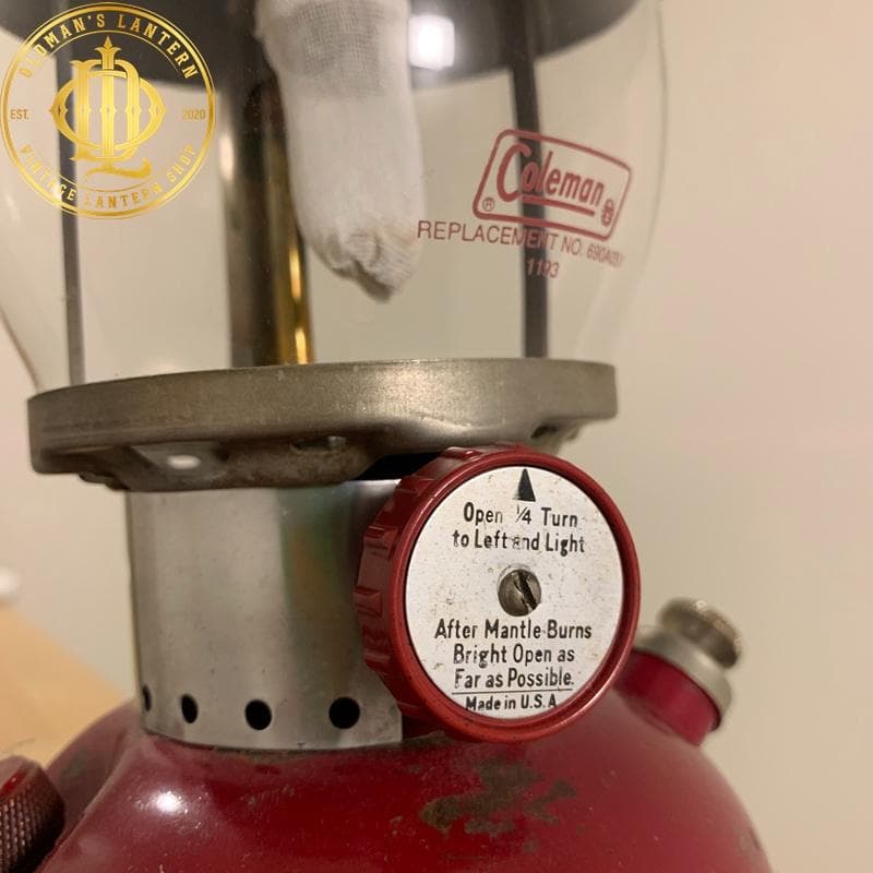 【バーガンディ】Coleman コールマン 200A 1962年3月