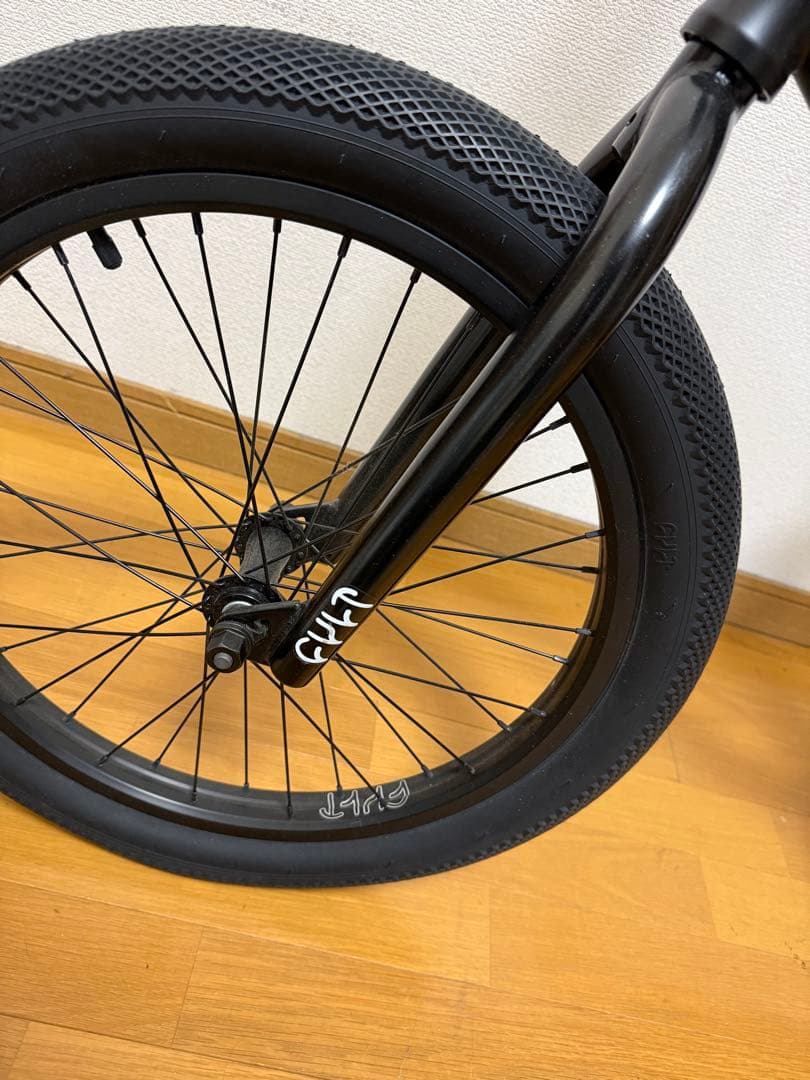 自転車本体 cult bmx access