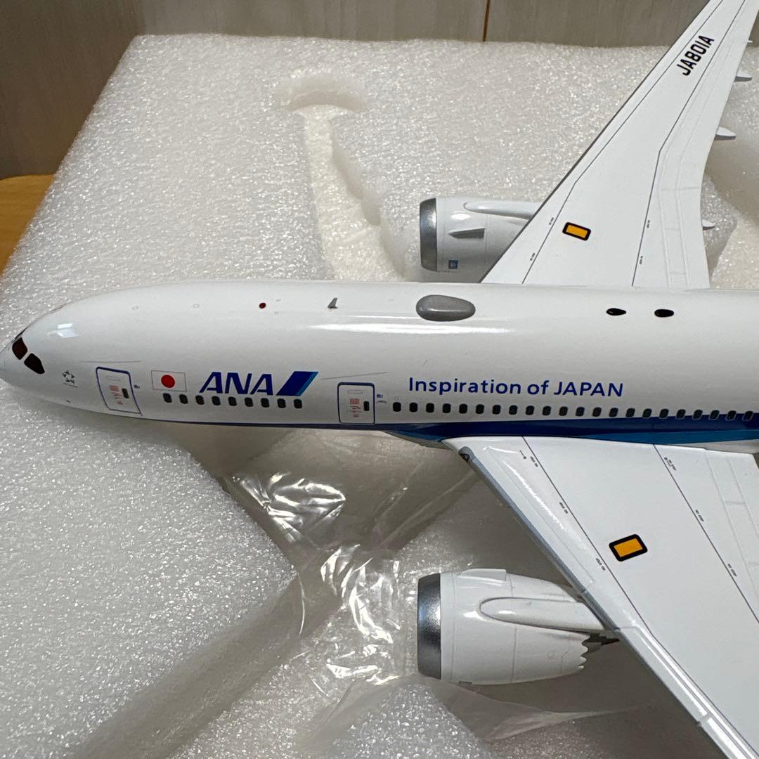ANA 全日空　B787-8 JA801A sqwings 社製