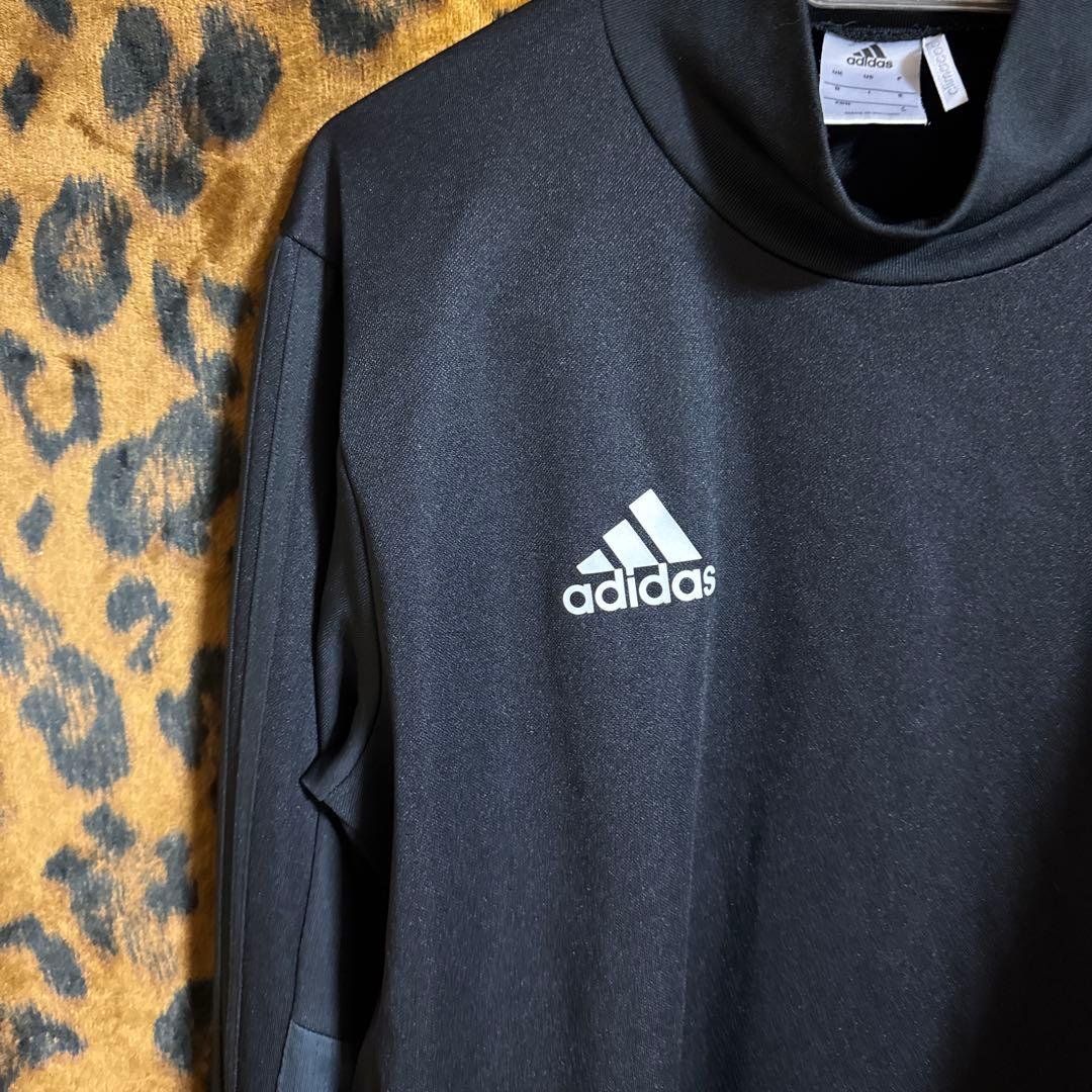 adidas 黒　上下セットO size 長袖　football Futsal