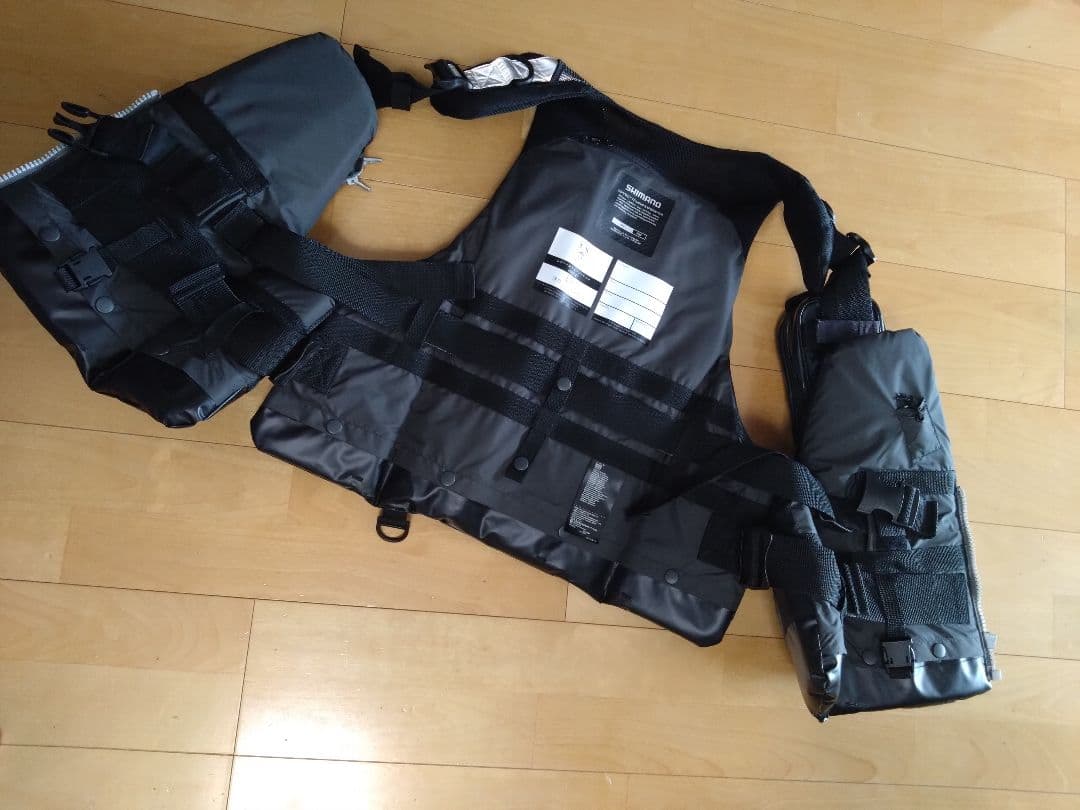 SHIMANO XEFO ブラックフィッシングベスト