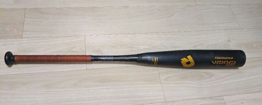 デマリニ Voodoo TS21 KH 硬式バット