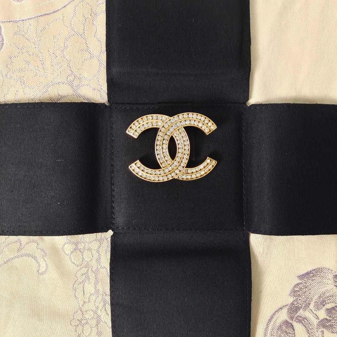 Chanel ゴールド クリスタル ブローチ