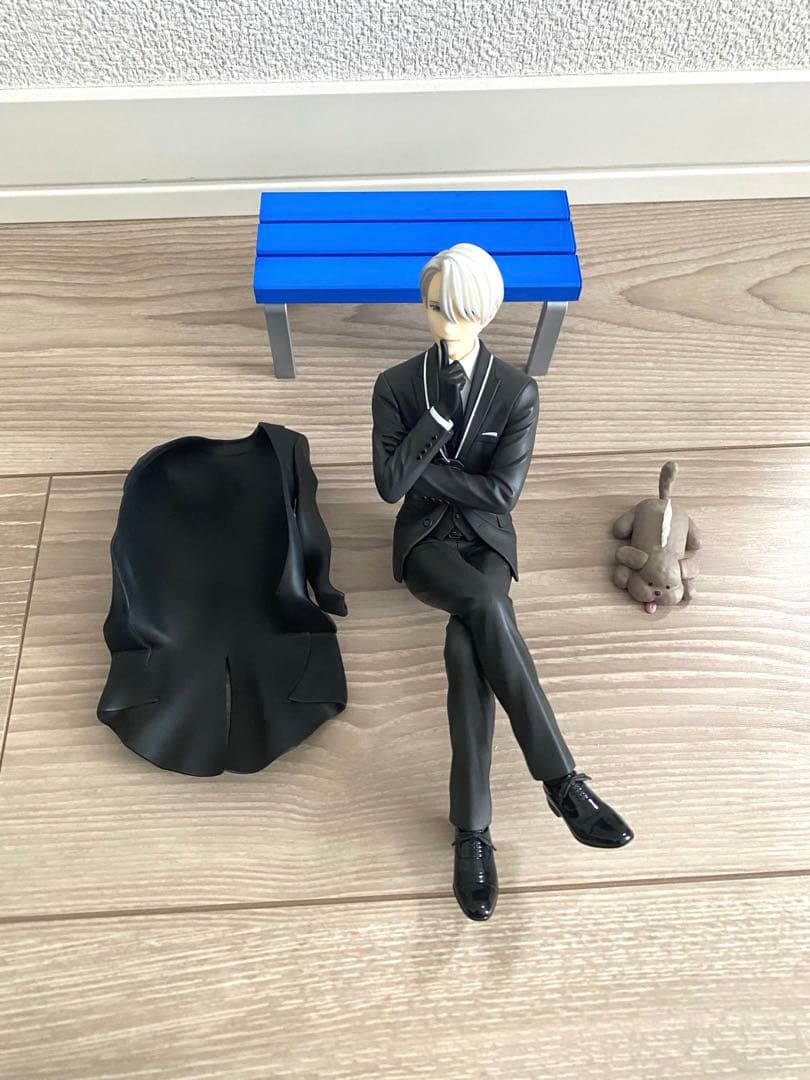 ユーリ!!! on ICE ARTFX J ヴィクトル・ニキフォロフ フィギュア
