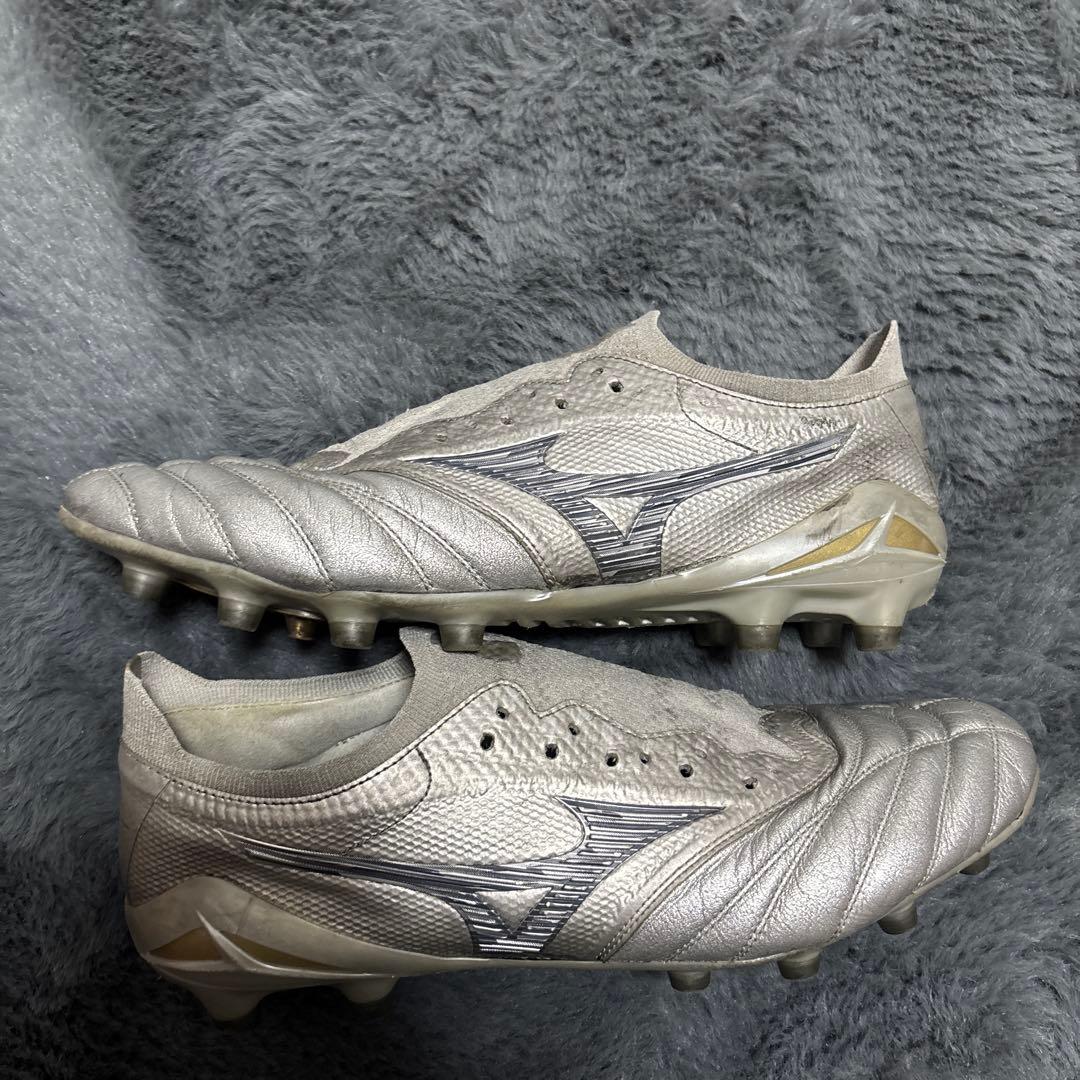 Mizuno moreria　NEO IV βスパイク シルバー