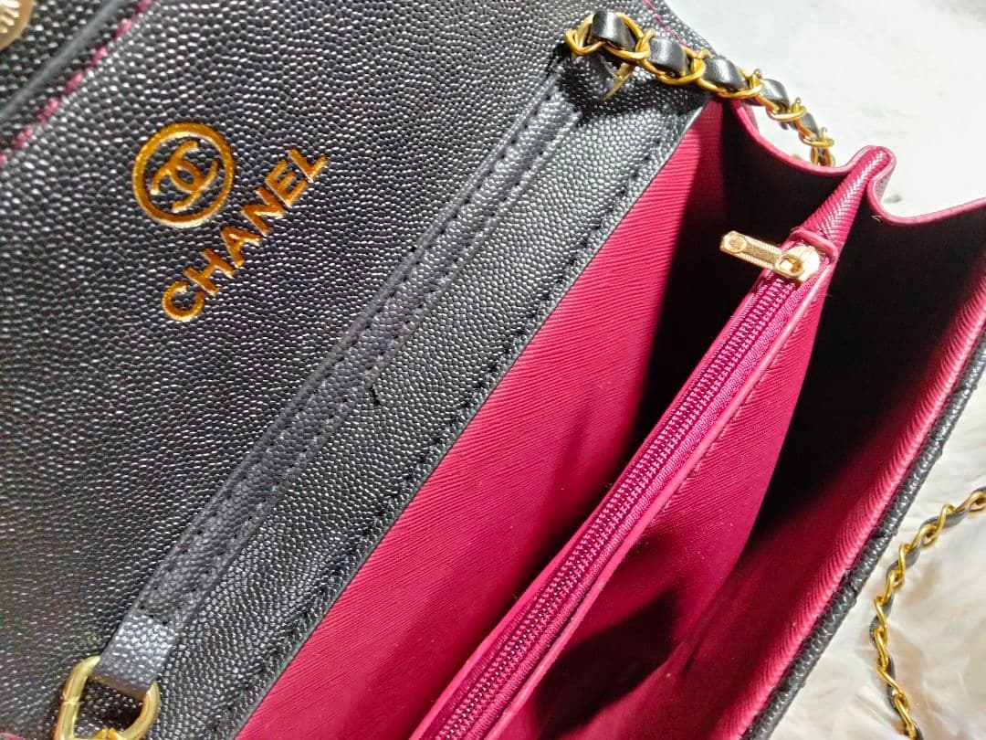 CHANEL　長財布　チェーンウォレット　ショルダー　財布 ノベルティ