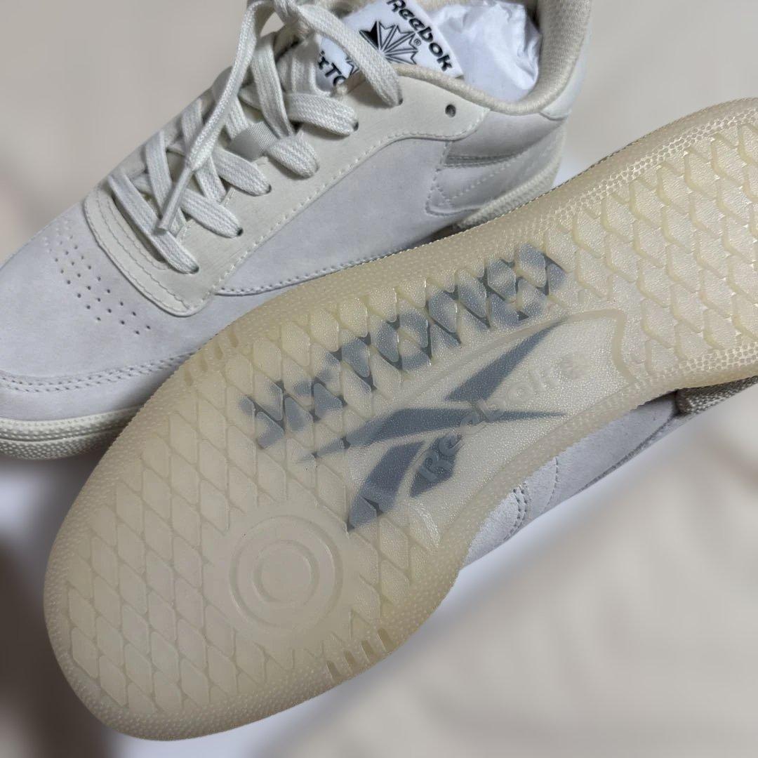 【新品未使用】Reebok SixTONES クリーム色 スニーカー 25cm