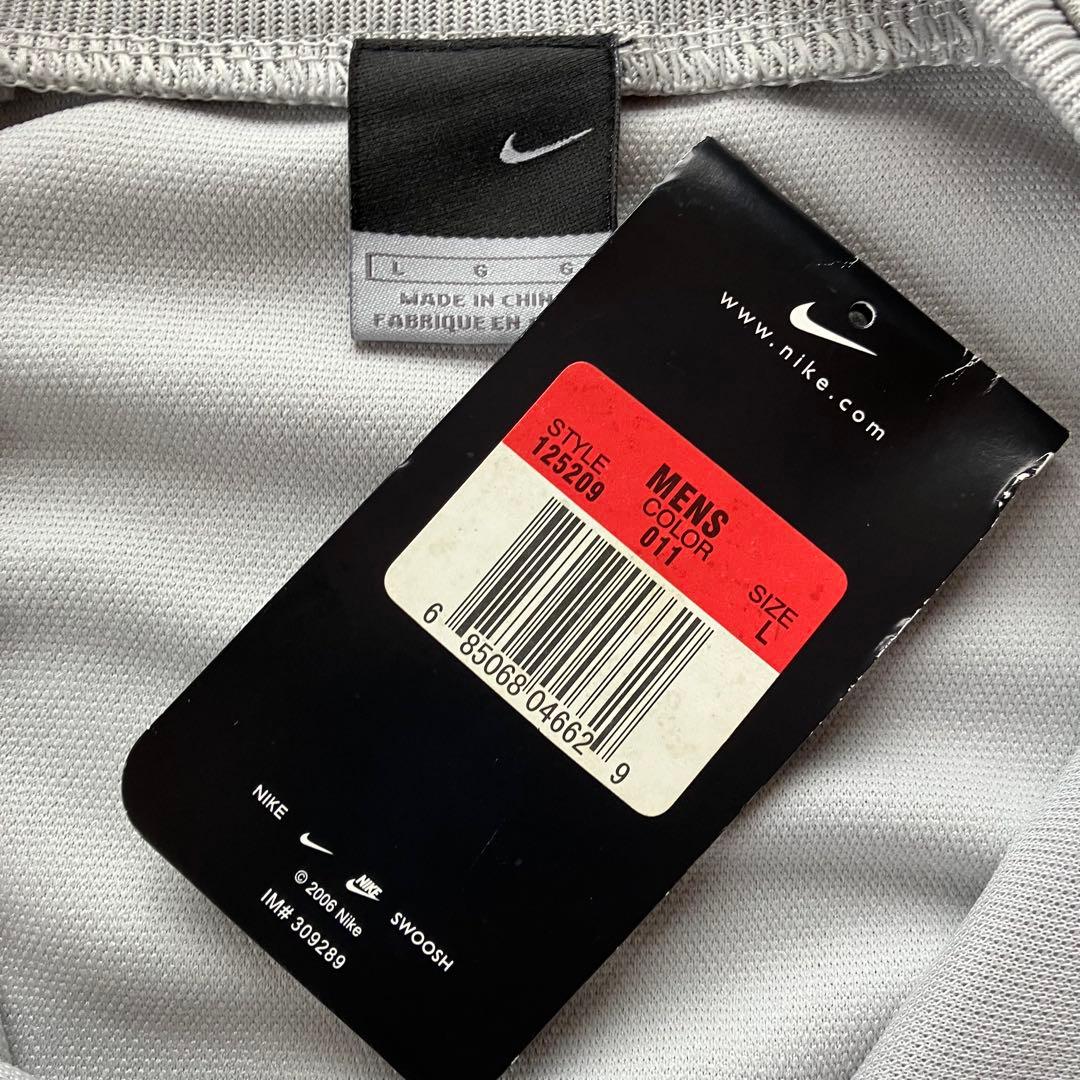 【未使用品】 ナイキ　NIKE　上下　セットアップ　ジャージ L　スウォッシュ