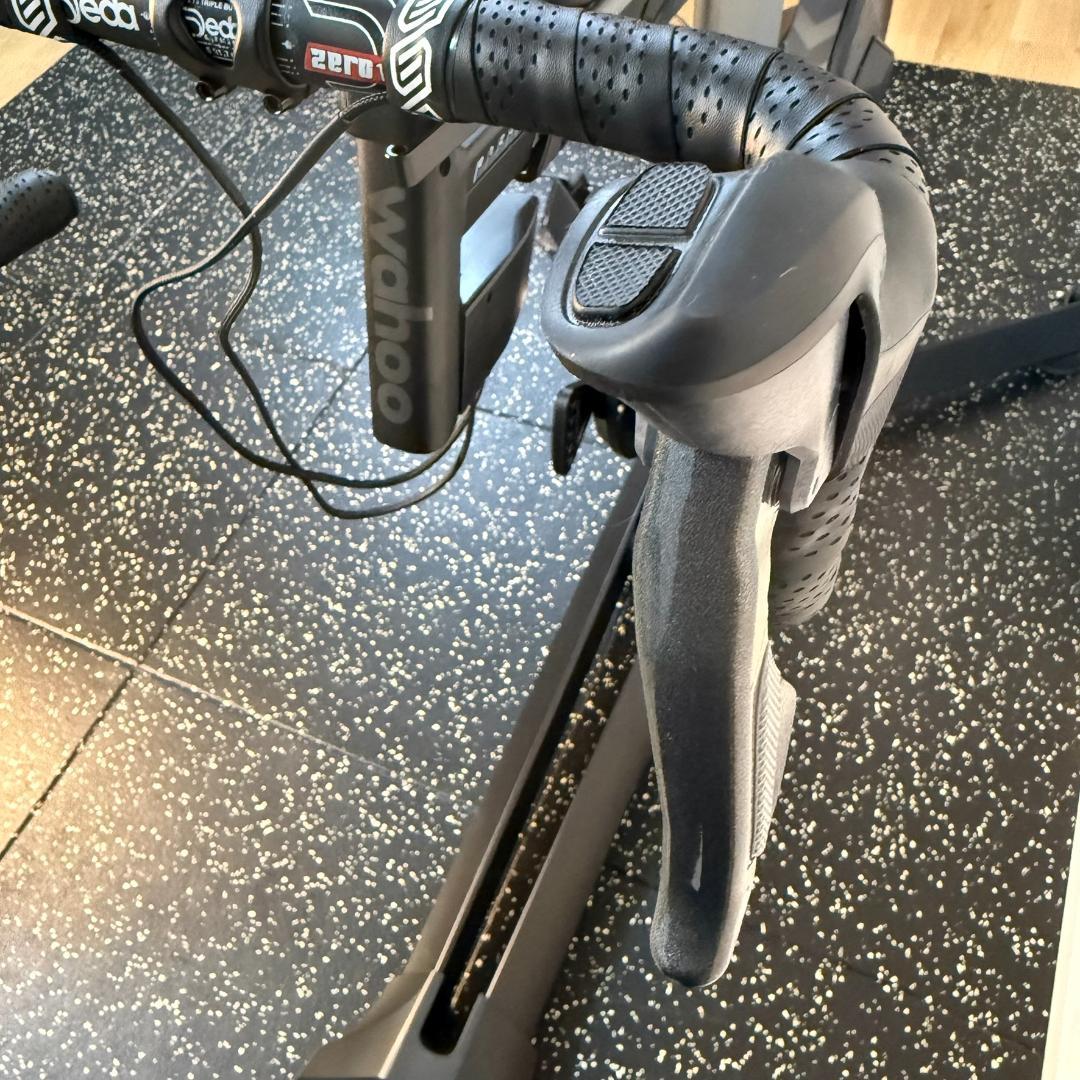 【極美品】Wahoo KICKR BIKE 第2世代 Wi-Fi対応 付属品完備