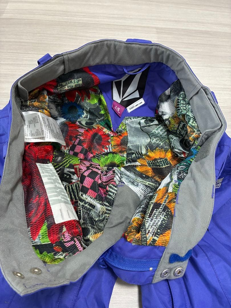 Volcom スノーボードウェア　上下セット　黄色　青紫　メンズ