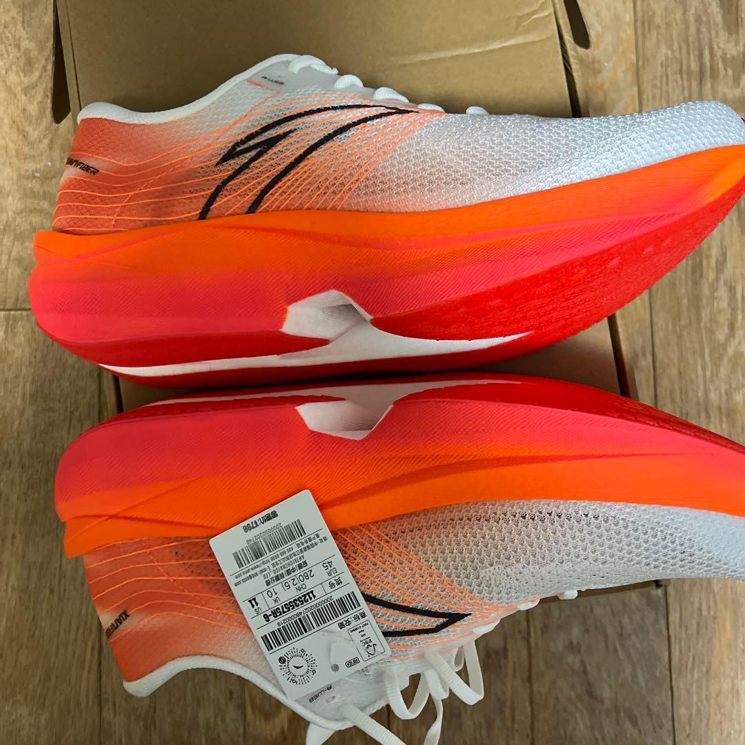 ANTA C202 6 ランニングシューズ 28.0センチ