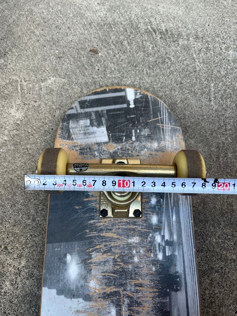 スケートボード Primitive × Venture V-HOLLOW