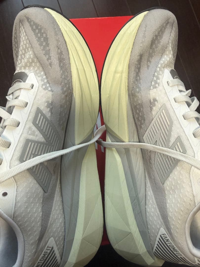 スパイク・シューズ New Balance FuelCell Rebel V5 26cm