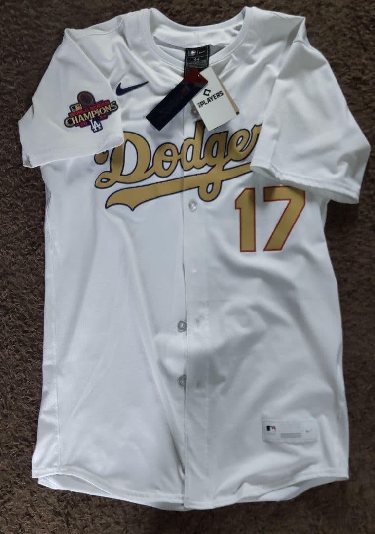 大谷選手着用モデル ２０２４　ドジャース　ゴールド　ジャージ