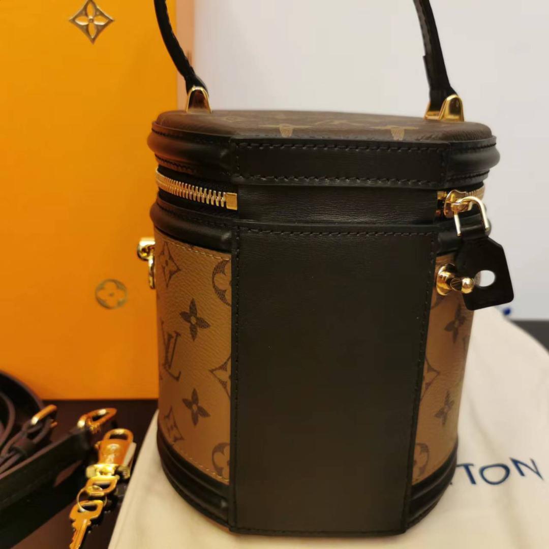 【超美品】ショルダーバッグ カンヌm43986
