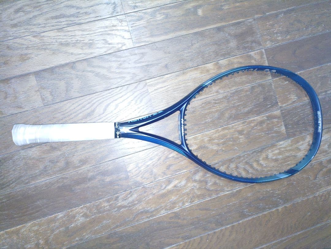 ヨネックス　EZONE 100 G3