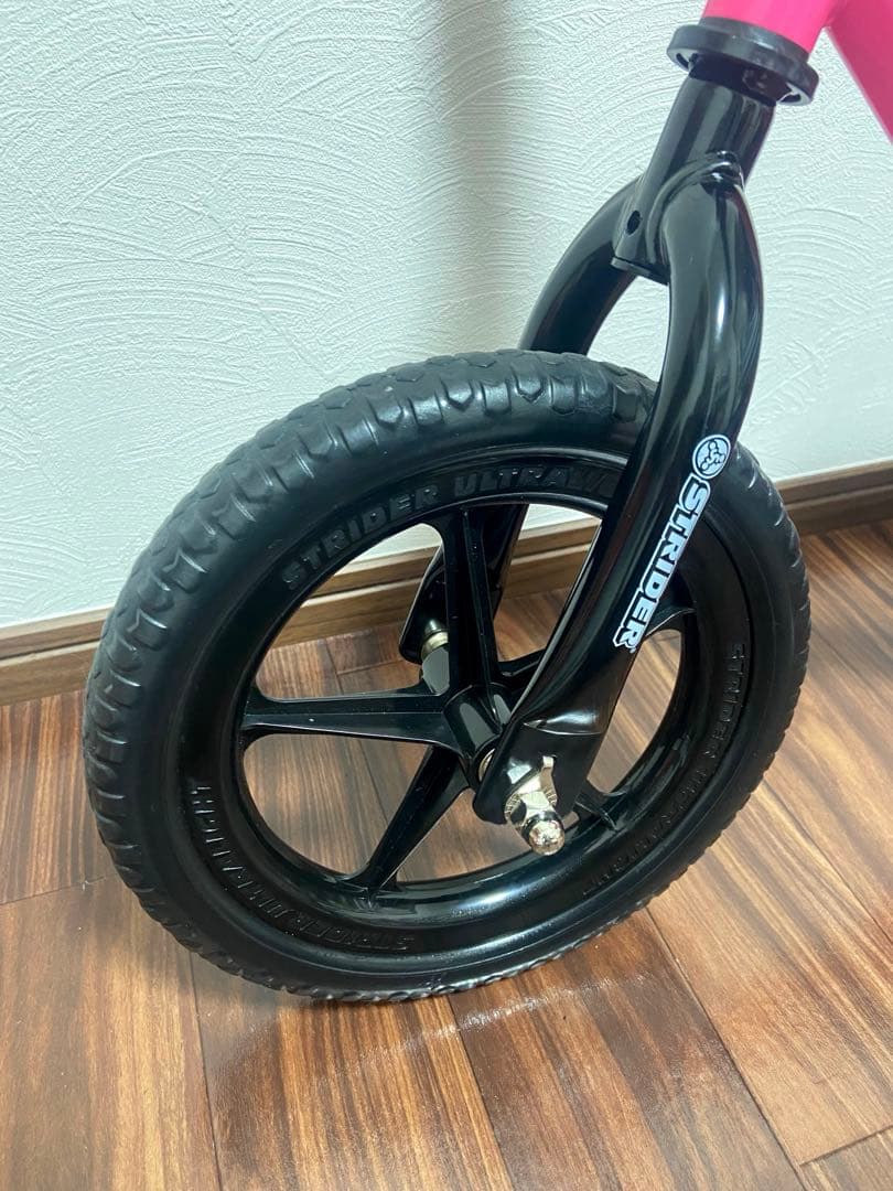 【美品】STRIDER ストライダー12インチ ピンク