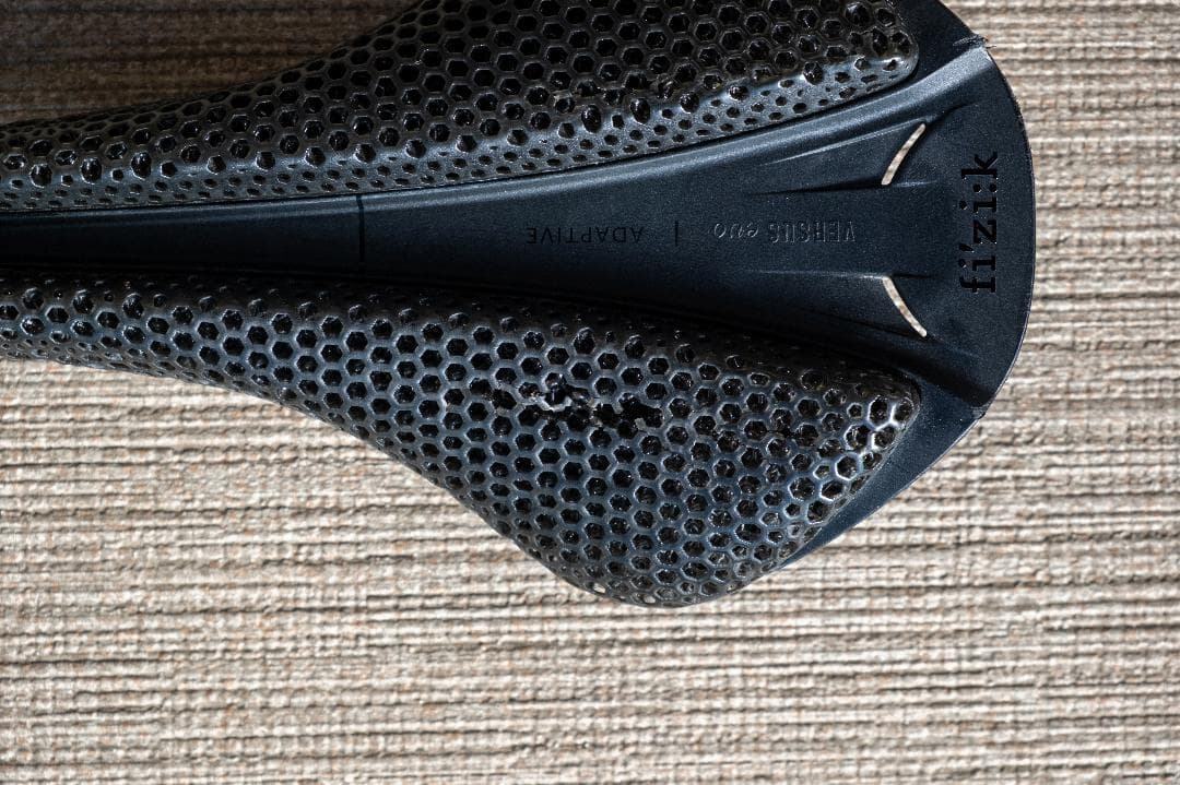 パーツ FIZIK ANTARES VERSUS EVO ADAPTIVE R3
