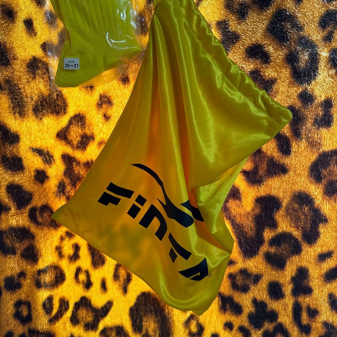 新品　キーパー３点　シャツ　パンツ　ソックス　XL size football