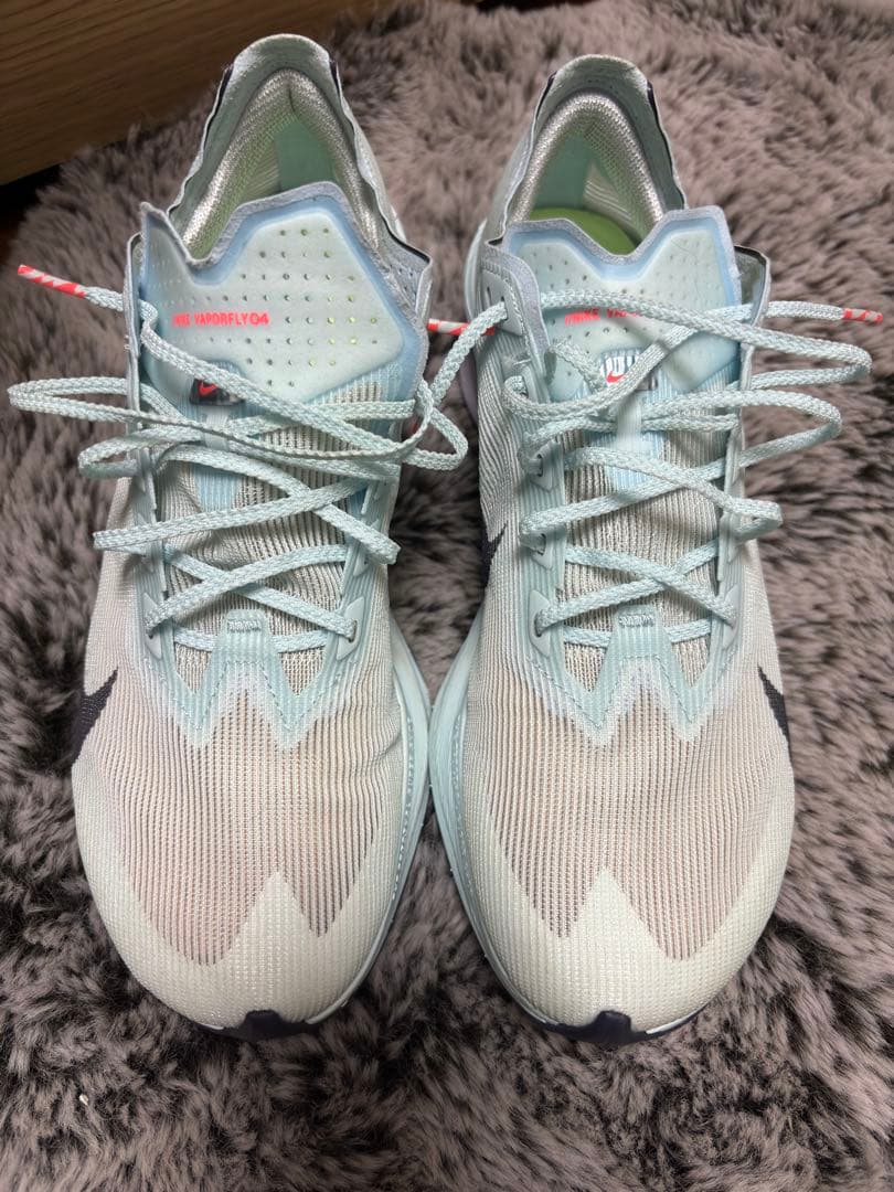 NIKEヴェイパーフライ4 27.5cm