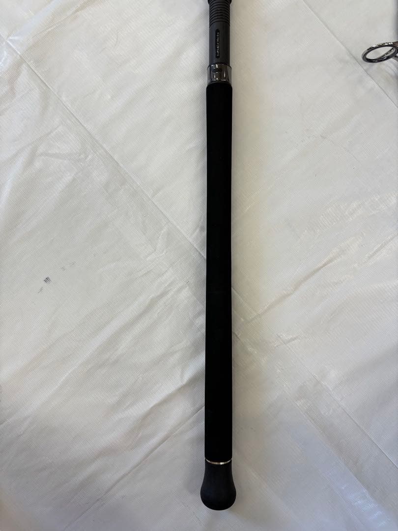 美品 使用2回ヤマガブランクス BlueSniper 81/6 Blacky
