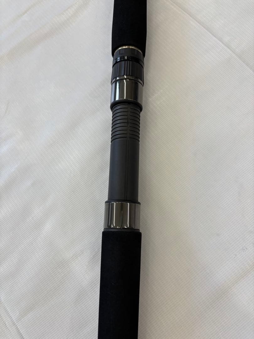 美品 使用2回ヤマガブランクス BlueSniper 81/6 Blacky